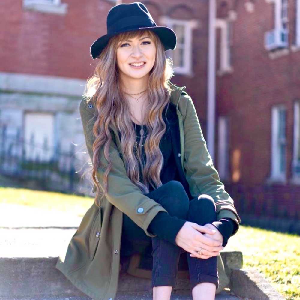 Meet your Posher, Kels!